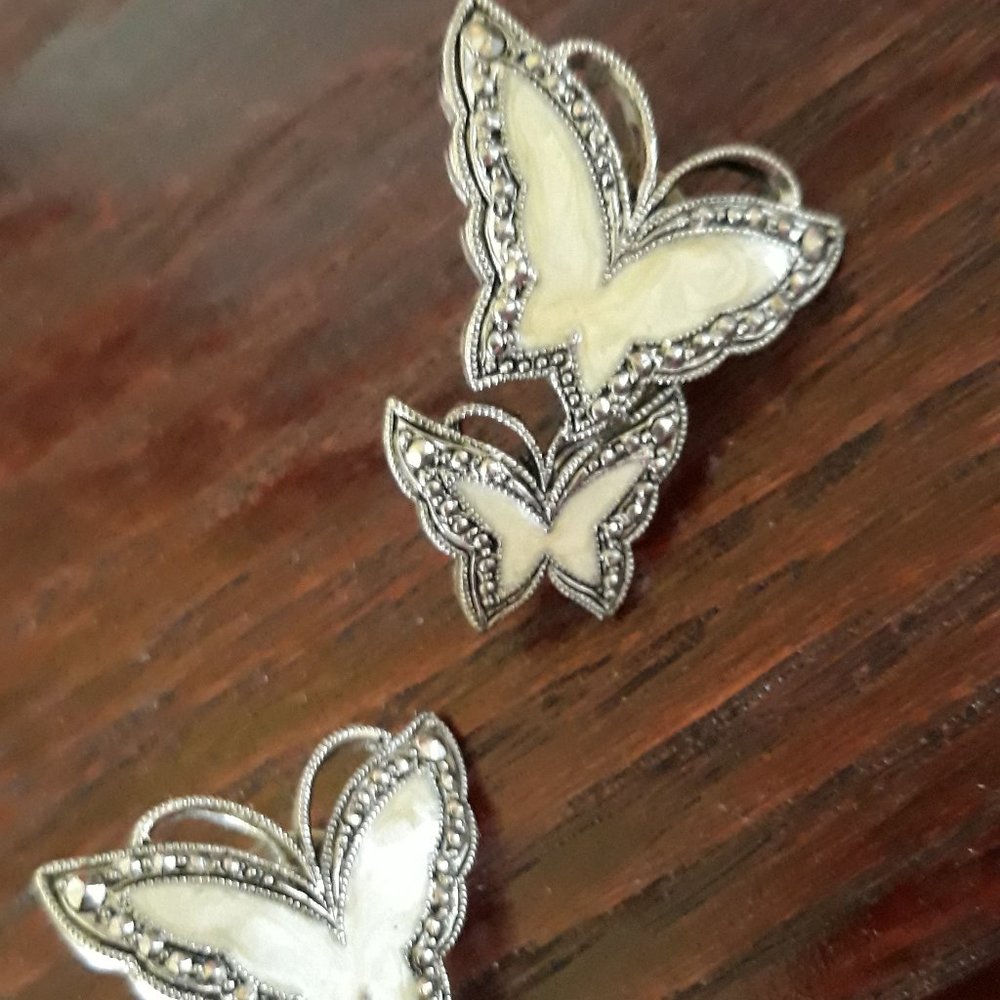 Avon butterfly enamel/marcasite earrings
